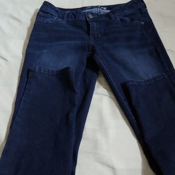 Old Navy Denim - Old Navy like new jeans 2% stretch size 12R Old Navy Denim - Old Navy like new jeans 2% stretch size 12R